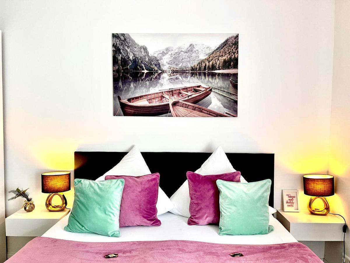 Prime Host Balcony Apartment คาร์ลสรูเฮอ ภายนอก รูปภาพ